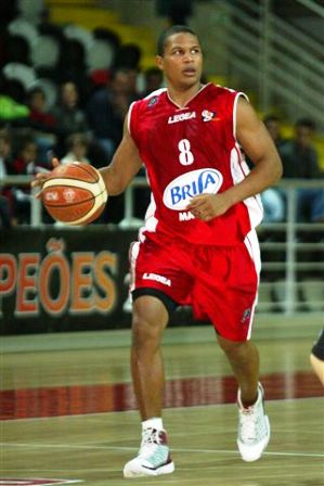 Jason Smith lider� al CAB Madeira una vez m�s.